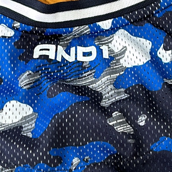 And1 blue camo basketball jersey.  Men’s Small. Excellent condition. - Picture 8 of 10